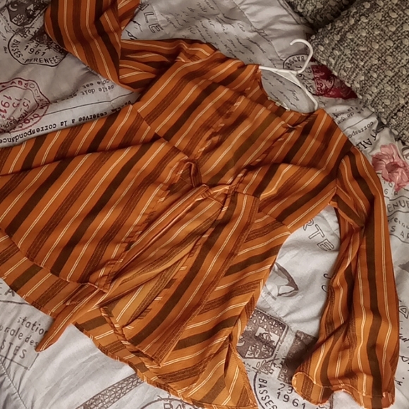 Pullover - Picture 1 of 1